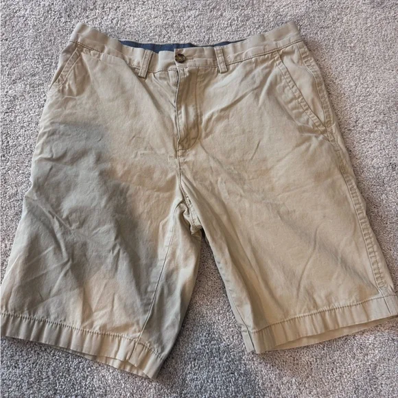 Men’s Khaki shorts - Picture 1 of 4